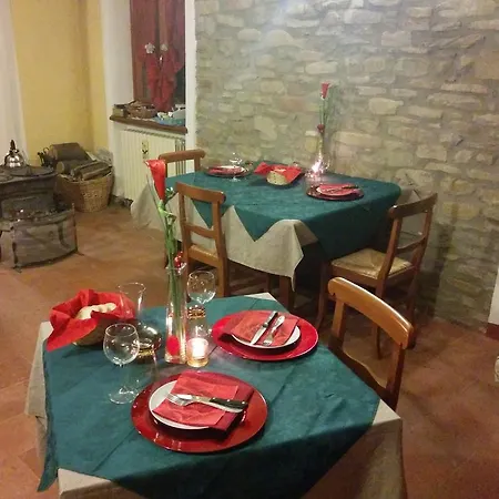 Il Grappolo In Langa Monastero Bormida