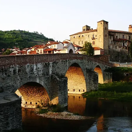 Κατάλυμα σε φάρμα Il Grappolo In Langa Monastero Bormida