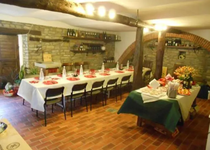 Il Grappolo In Langa Farma